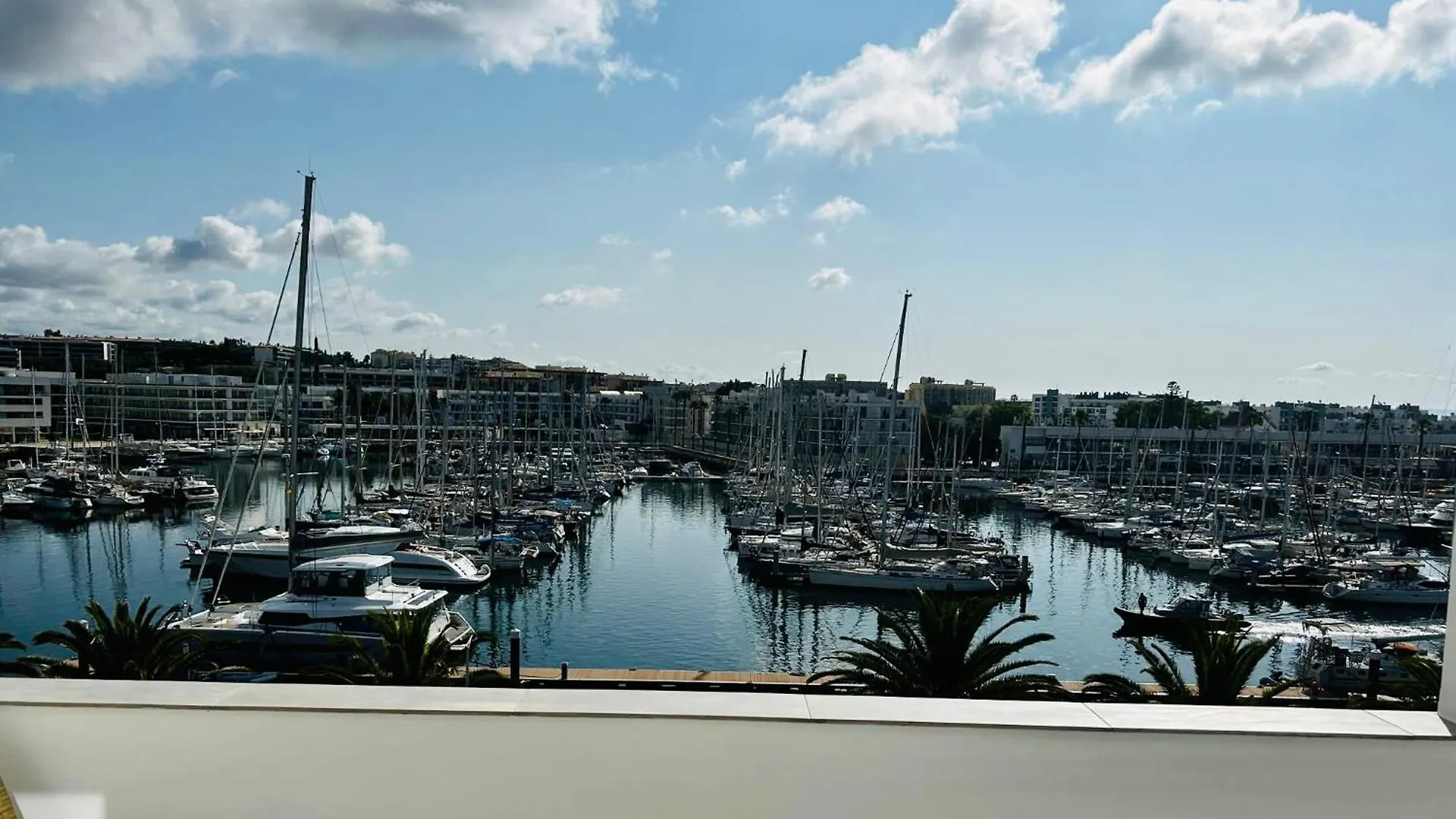 Διαμέρισμα Studio Apt With Spectacular Views Of Lagos Marina
