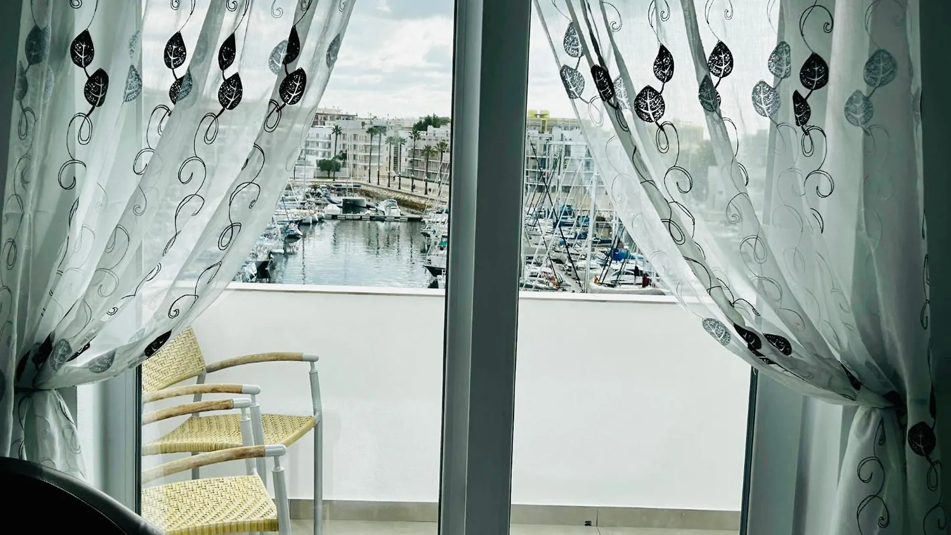 Studio Apt With Spectacular Views Of Lagos Marina Διαμέρισμα
